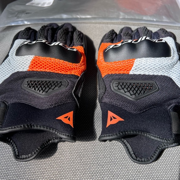 Dainese D-Explorer 2 Gloves Like New Sz Small - Picture 6 of 7
